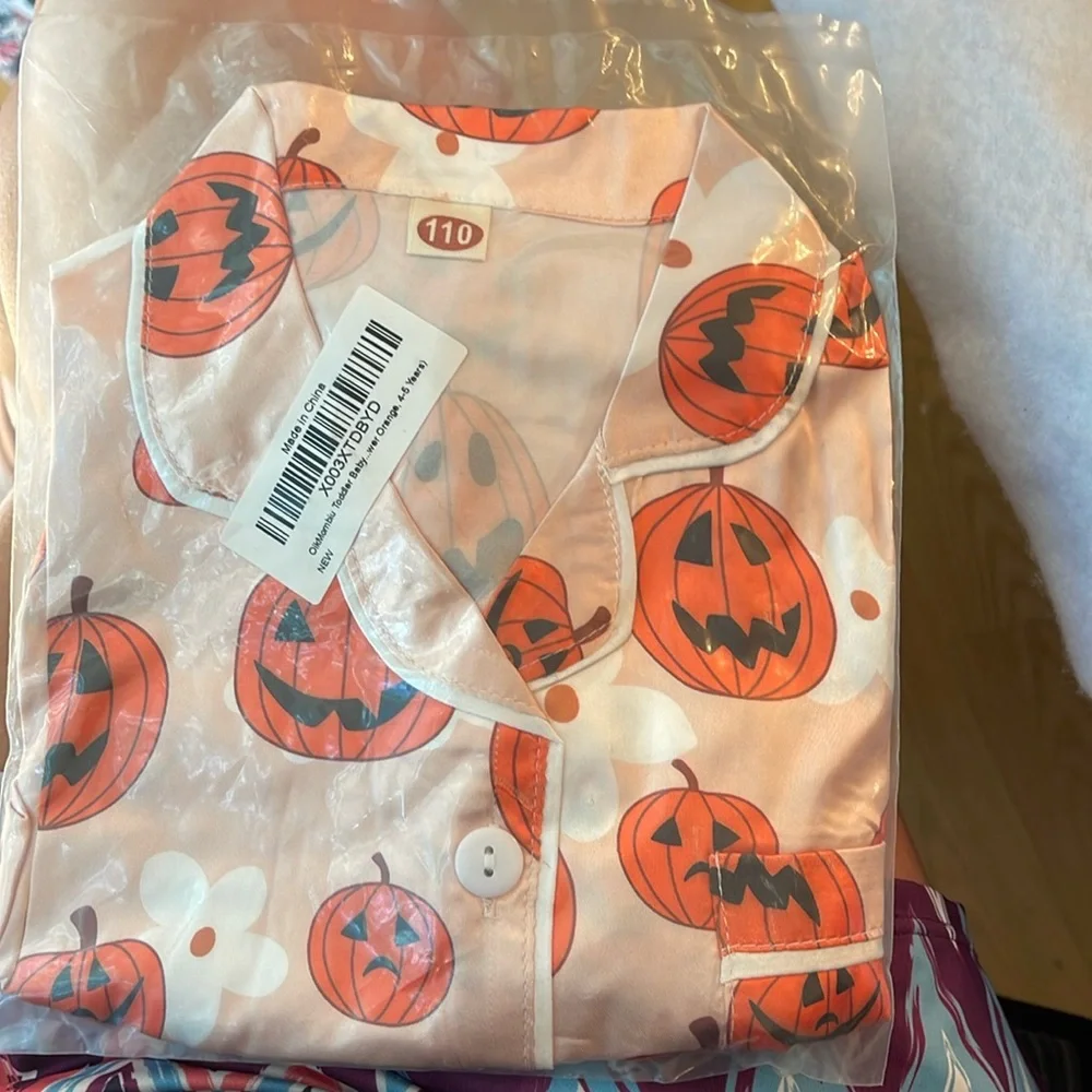Kids Halloween Pumpkin Pajamas - Orange nwt 110 4 year old satin